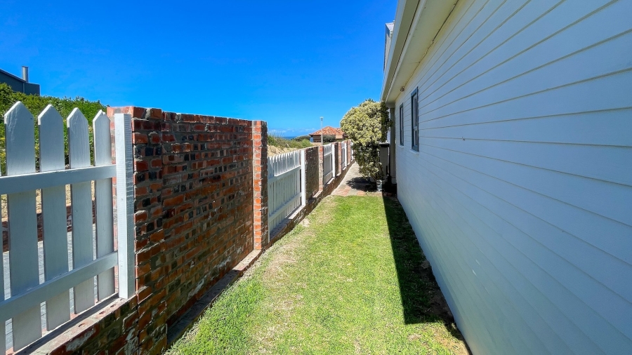 5 Bedroom Property for Sale in Hersham Western Cape